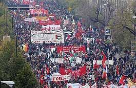 Manifesta��o em Floren�a, 09/Nov/02