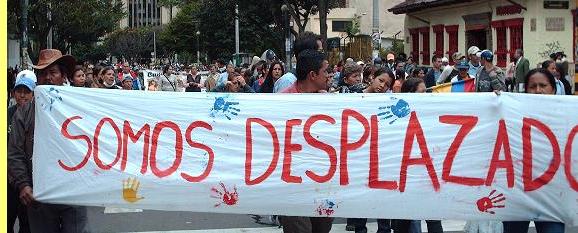 Manifestação de deslocados em Bogotá.