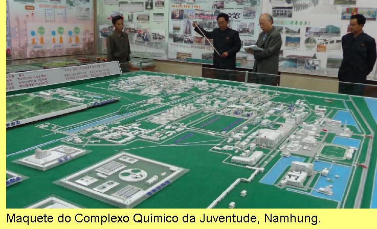 Maquete do Complexo Qu�mico da Juventude, Namhung.