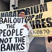 Salvar o povo, n�o os bancos.