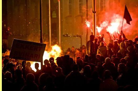Manifestao em Reykjavik.