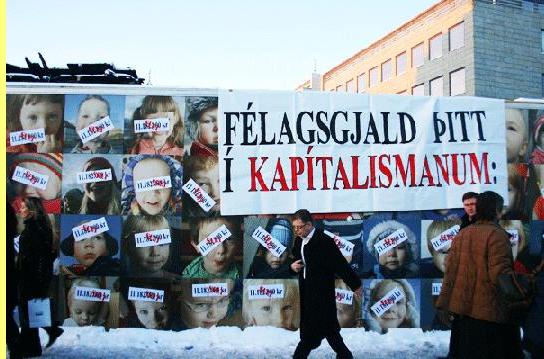 Mural islandes denuncia o custo social de continuar o capitalismo.