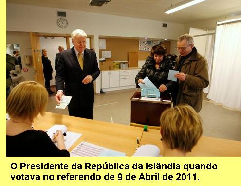 �lafur Gr�nsson ao votar no referendo de 9 de Abril.