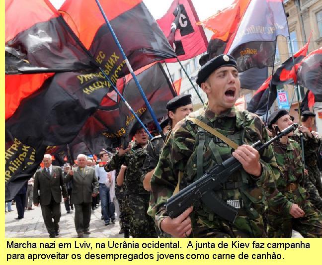 Marcha nazi em Lviv.