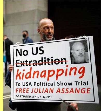 Assange continua preso e ameaçado de extradição.
