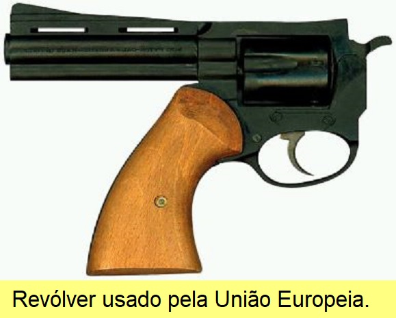 Revólver usado pela União Europeia.