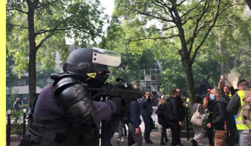 1� de Maio em Paris.