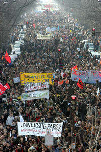 Manifesta��o em Paris, 18 de Mar�o de 2006.