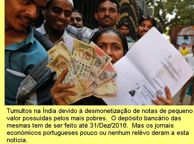 Fila de espera na �ndia para depositar as notas desmonetizadas.