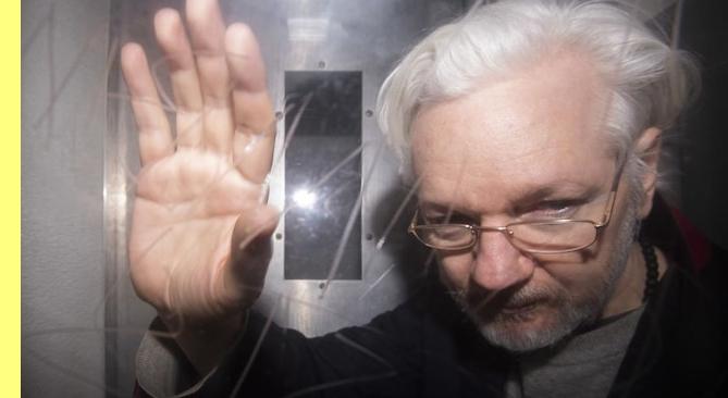 Julian Assange no presídio de Belmarsh.