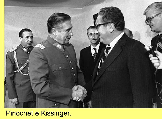 Pinochet e Kissinger.